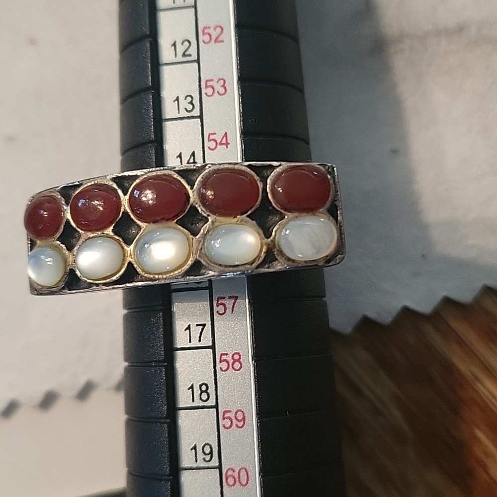Silver ring , size 7 1/2 - Picture 3 of 6